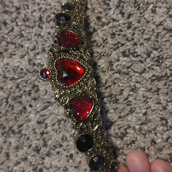 Crown - Picture 3 of 3